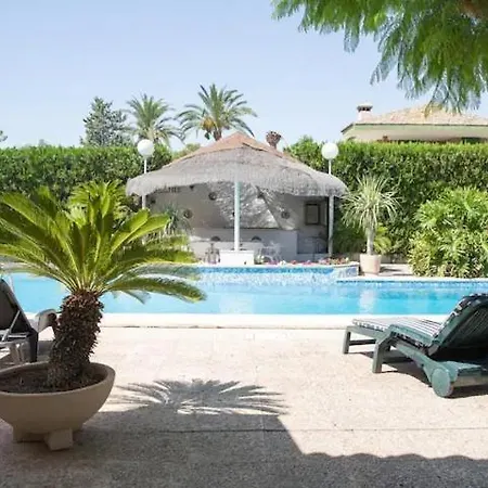 Villa Private With Swimming Pool