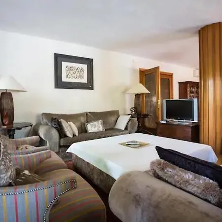 Private With Swimming Pool Villa *